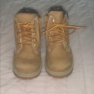 Toddler boots